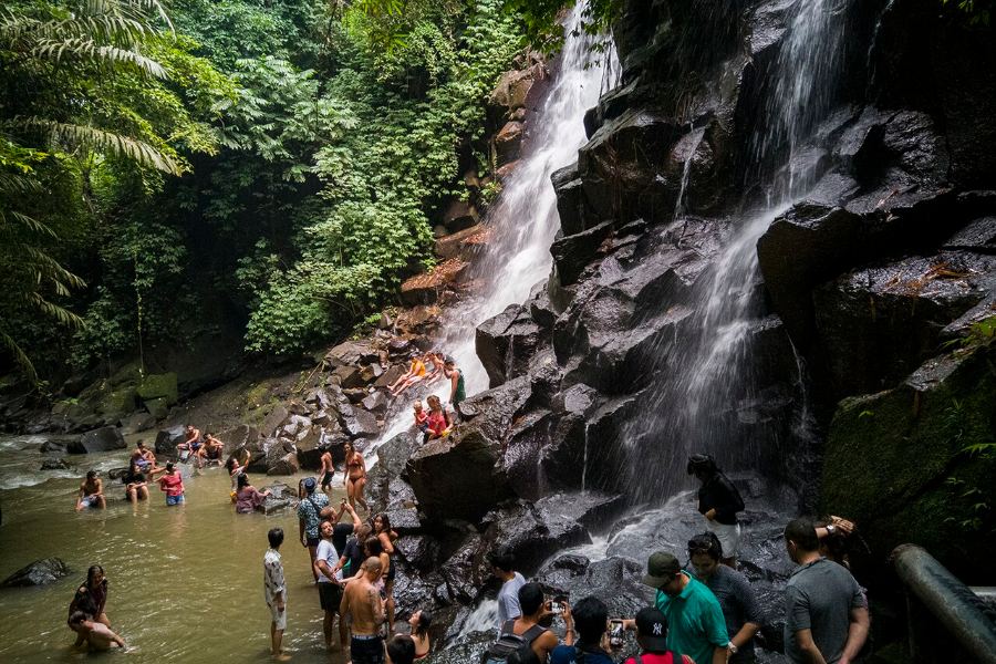 Kanto Lampo Waterfall
